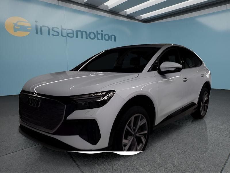 Weiß Gebraucht 2024 Audi Q4 Sportback e-tron SUV | 44.949 € (Guter Preis) - Bild 1/4