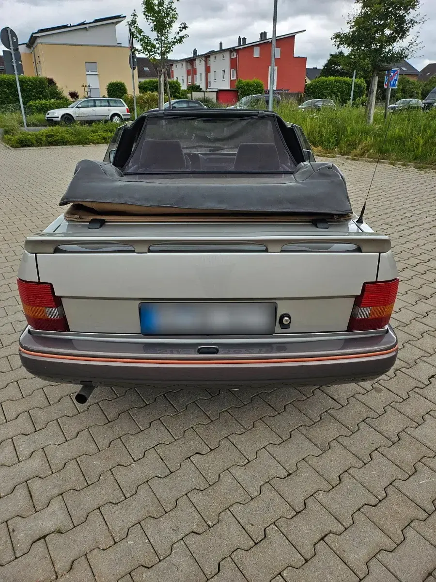Gebraucht Ford Escort Cabriolet 95 PS (69 kW) 1989 Gold Cabrio