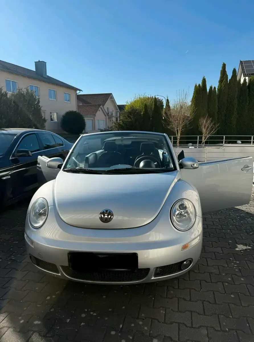Gebraucht VW New Beetle 102 PS (75 kW) 2007 Silber Kleinwagen