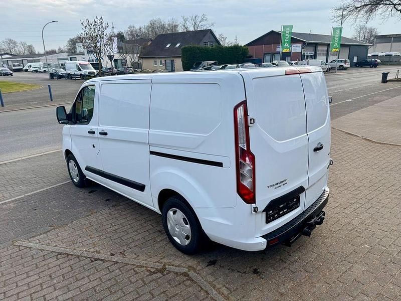 Usado Ford Transit Custom 105 HP (77 kW) 2018 Branco Monovolume