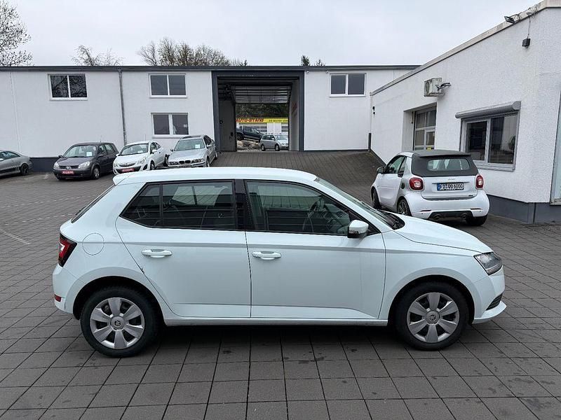 Gebraucht Skoda Fabia Cool Plus 75 PS (55 kW) 2018 Weiß Limousine