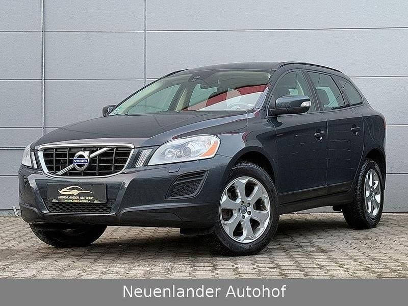 Grau Gebraucht 2013 Volvo XC60 Kinetic SUV | 9.490 € (Superpreis) - Bild 1/4