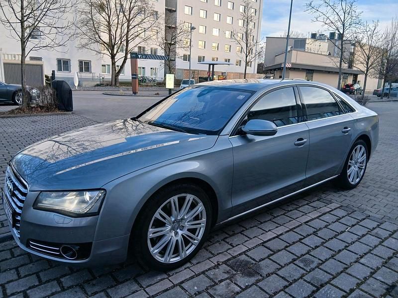 Gebraucht Audi A8 355 PS (261 kW) 2010 Silber Limousine