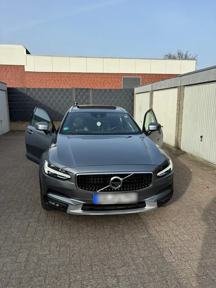 Usata Volvo V90 CC 235 CV (172 kW) 2018 Grigio Station wagon
