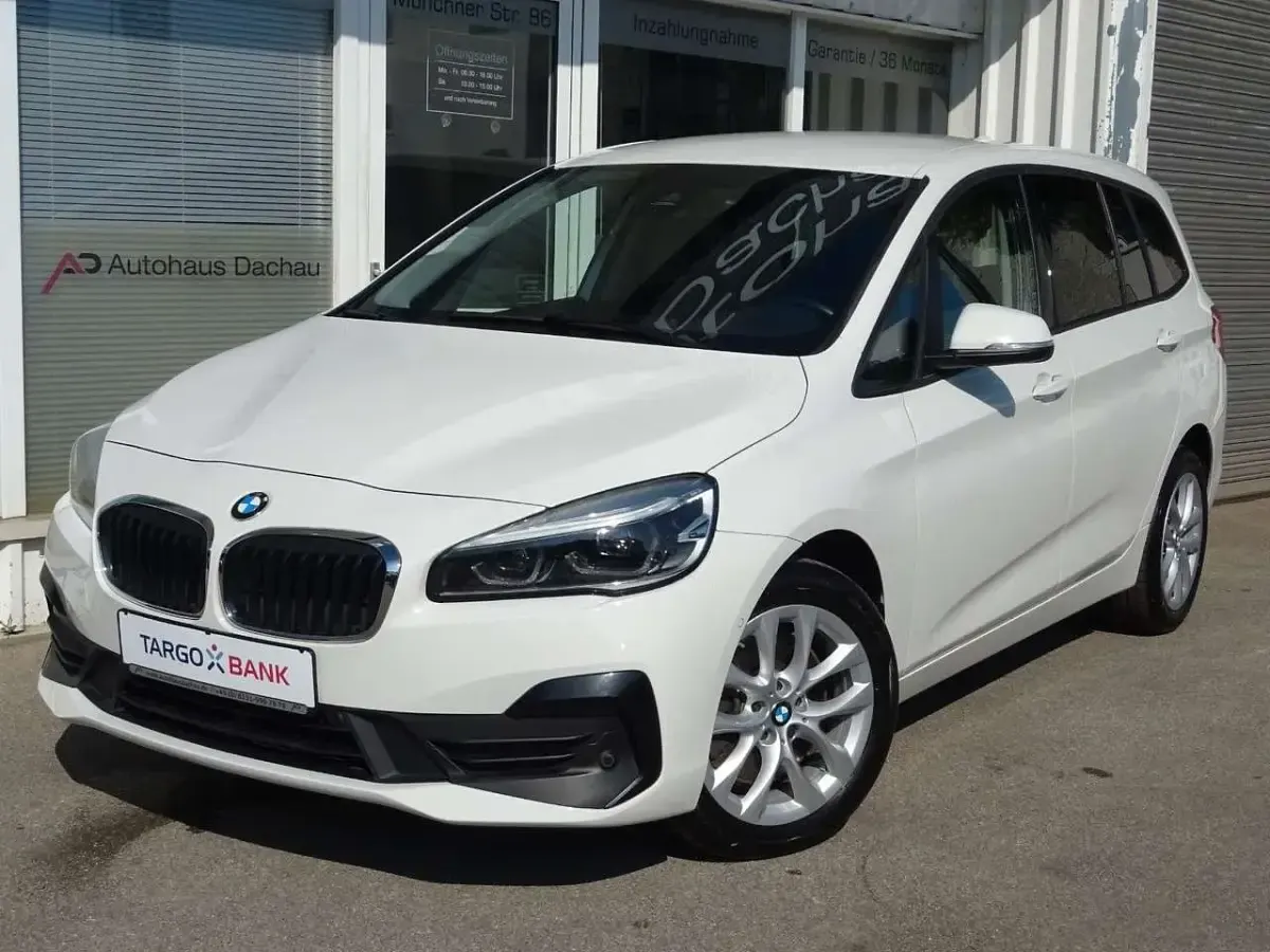 Gebraucht BMW 218 Advantage 150 PS (110 kW) 2021 Alpinweiß 3 Van / Kleinbus