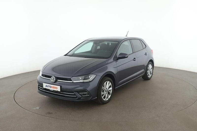 Grau Gebraucht 2023 VW Polo Style Limousine | 18.380 € (Fairer Preis) - Bild 1/3