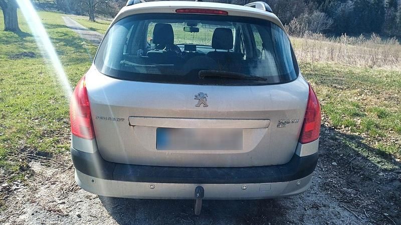 Gebraucht Peugeot 308 SW 111 PS (81 kW) 2012 Silber Kombi