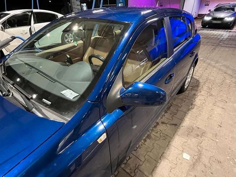 Gebraucht Opel Astra 105 PS (77 kW) 2004 Blau Kleinwagen