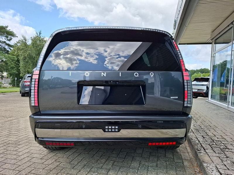 Neu Hyundai Ioniq 9 225 kW (307 PS) 2025 Grau SUV