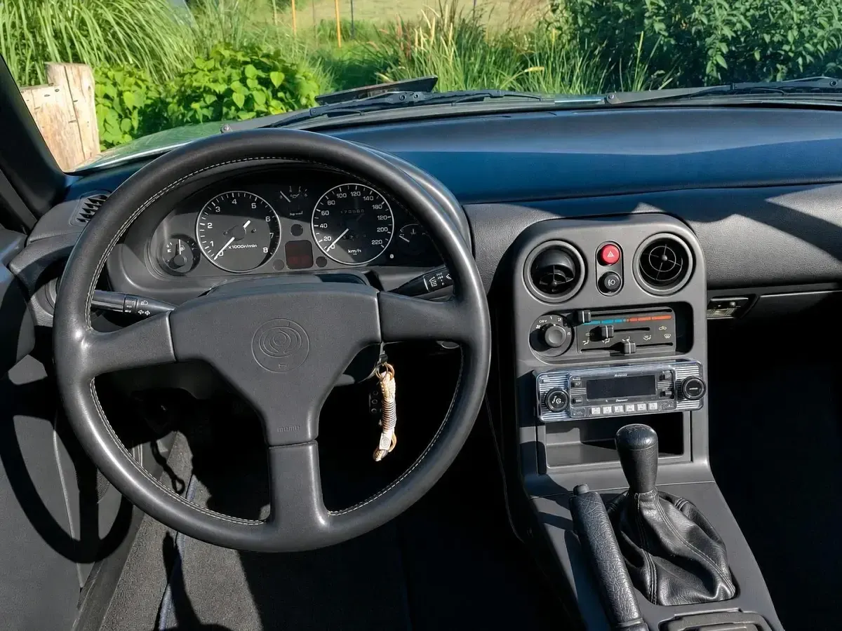 Gebraucht Mazda MX5 116 PS (85 kW) 1993 Silber Cabrio