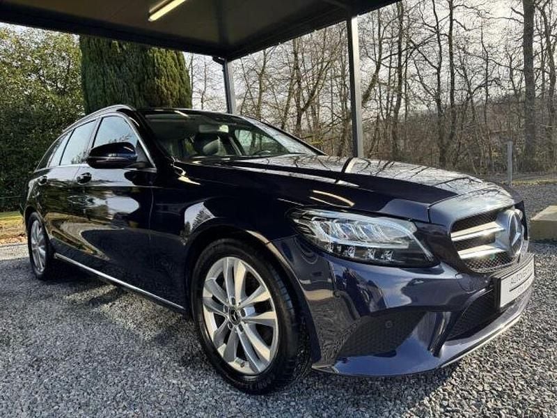 Gebraucht Mercedes C220 194 PS (142 kW) 2019 Blau Limousine