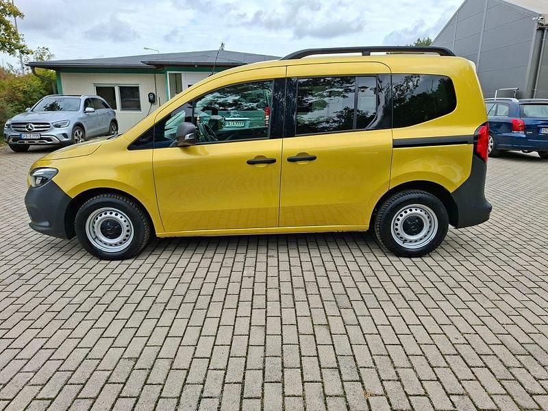 Gebraucht Mercedes Citan 110 95 PS (69 kW) 2024 Gelb Kombi