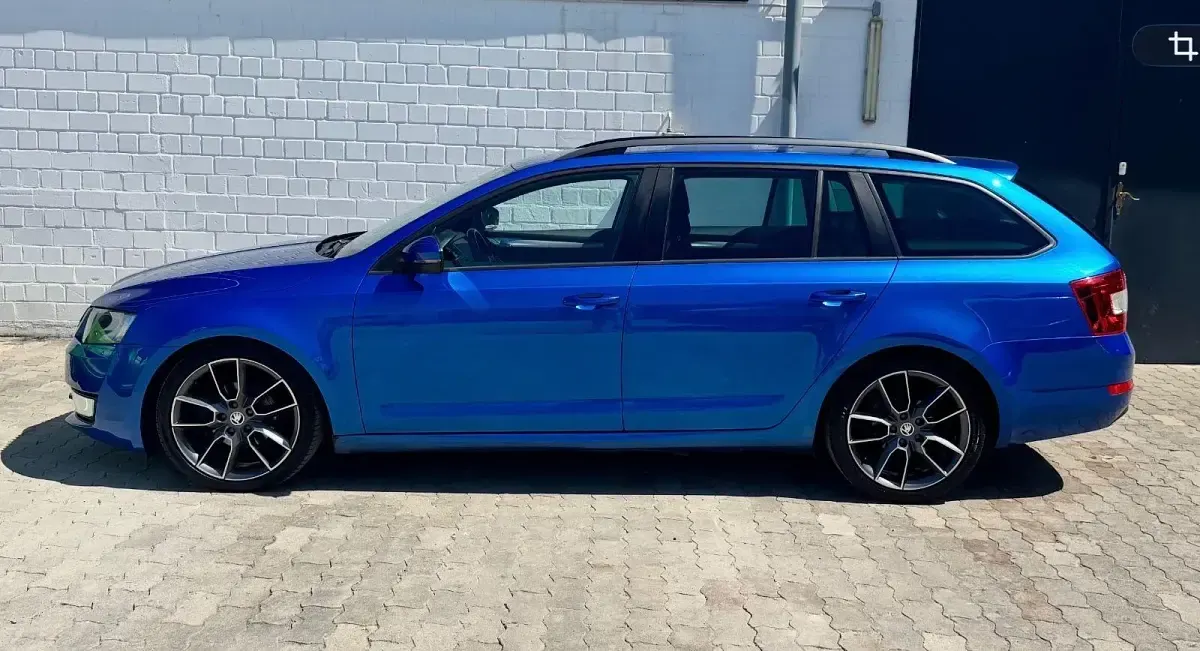 Gebraucht Skoda Octavia Elegance 105 PS (77 kW) 2014 Blau Kombi