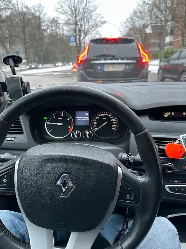 Gebraucht Renault Laguna III 150 PS (110 kW) 2008 Blau Kombi