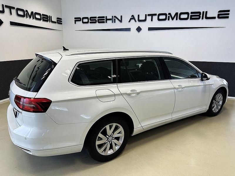 Gebraucht VW Passat Comfortline 150 PS (110 kW) 2016 Oryxweiß perlmutteffekt Kombi