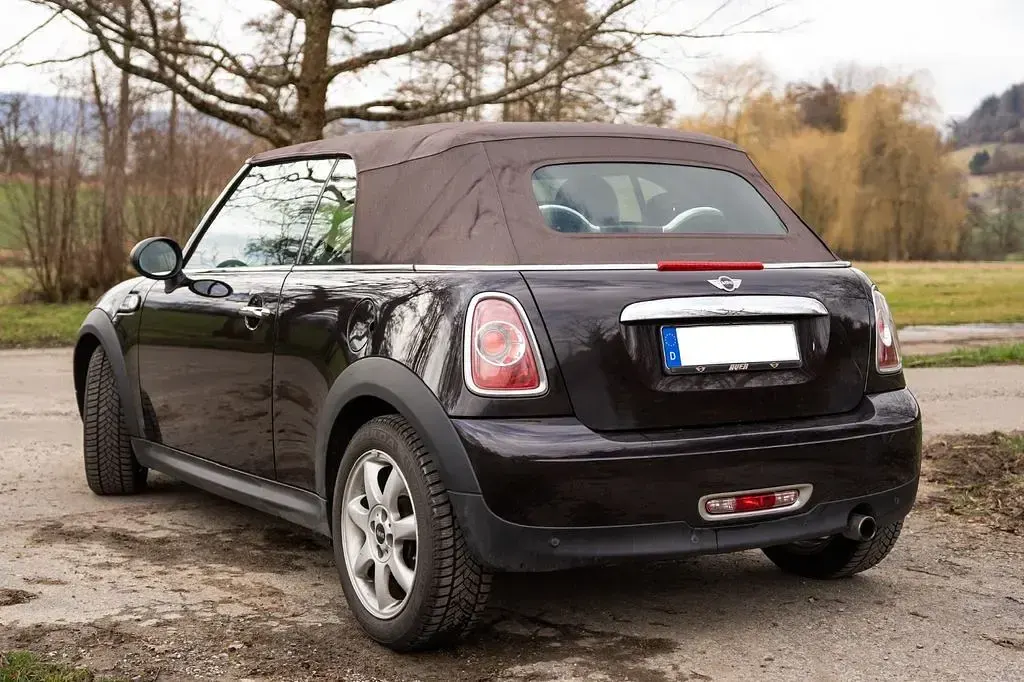 Gebraucht Mini One Cabriolet 98 PS (72 kW) 2015 Braun Cabrio