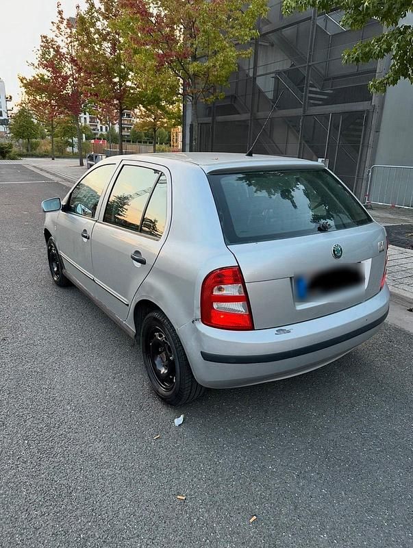 Gebraucht Skoda Fabia 74 PS (54 kW) 2004 Silber Kleinwagen