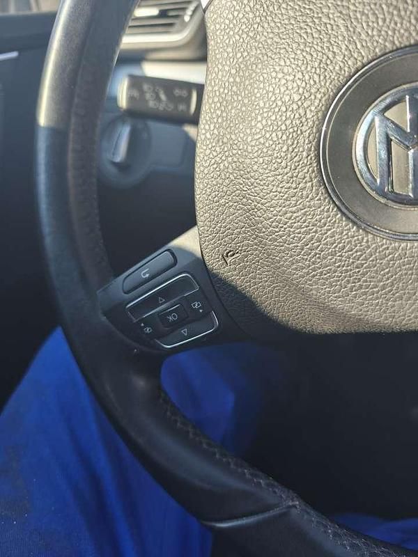 Gebraucht VW Passat Highline 122 PS (89 kW) 2011 Limousine