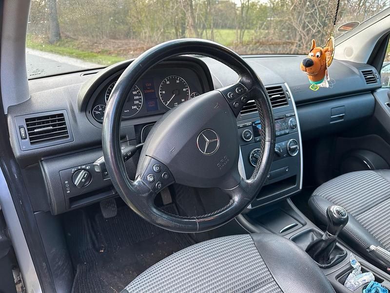 Gebraucht Mercedes A180 109 PS (80 kW) 2005 Silber Coupé