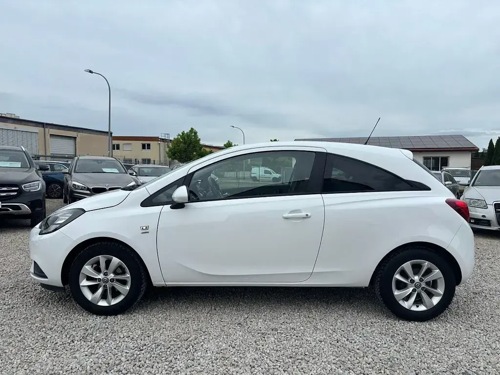 Używany Opel Corsa Active 90 KM (66 kW) 2017 Biały Hatchback
