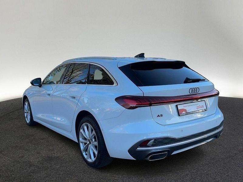 Gebraucht Audi A5 Sport 150 PS (110 kW) 2025 2y gletscherweiß metallic Coupé