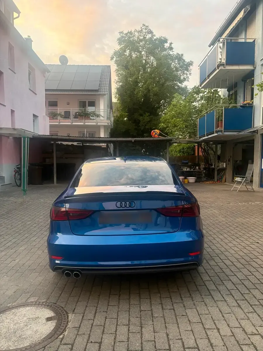 Gebraucht Audi A3 S-Line 150 PS (110 kW) 2016 Blau Limousine