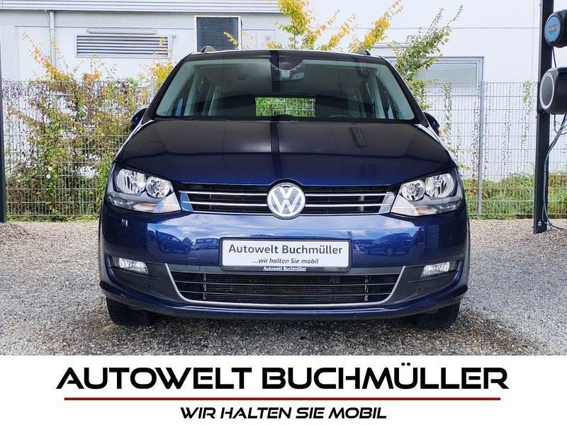 Blau Gebraucht 2022 VW Sharan Van / Kleinbus | 27.490 € (Fairer Preis) - Bild 1/4