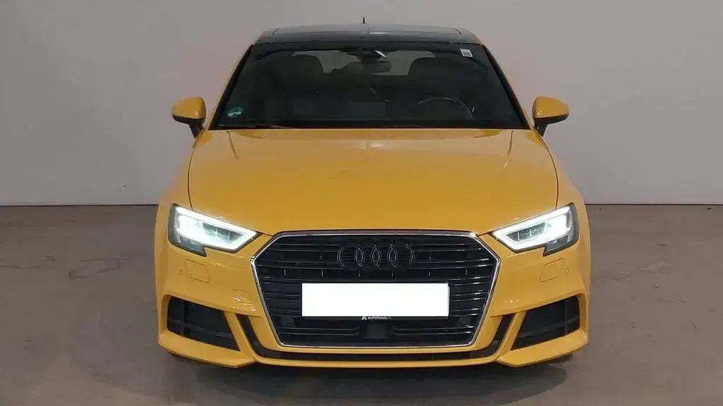 Gebraucht Audi A3 S-Line 150 PS (110 kW) 2017 Vegasgelb Limousine