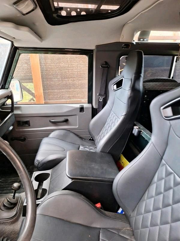 Gebraucht Land Rover Defender 122 PS (89 kW) 2000 Grün SUV