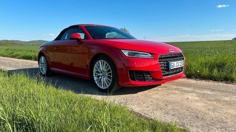 Rot Gebraucht 2015 Audi TT Roadster Cabrio | 20.490 € (Guter Preis) - Bild 1/4