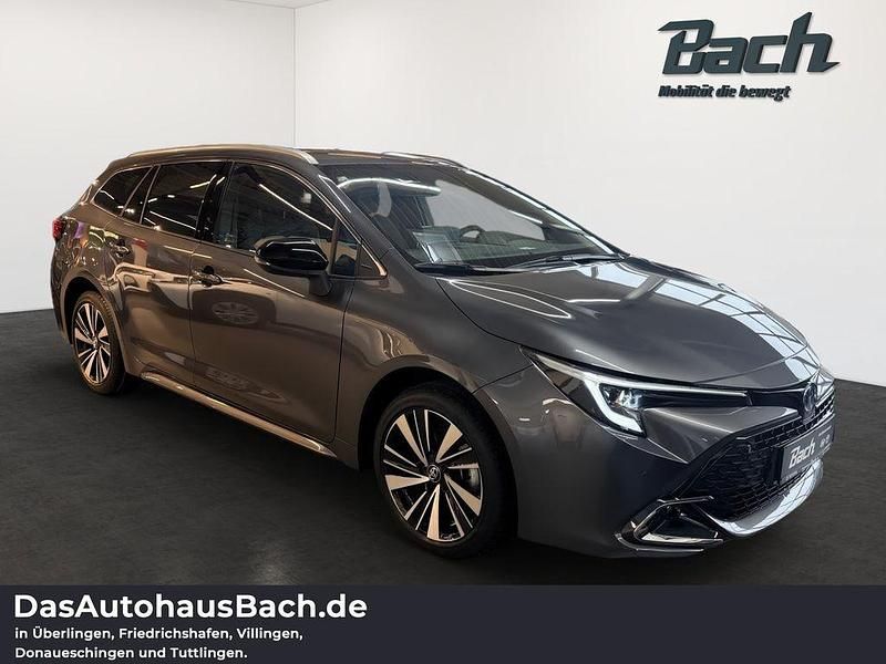 Neu Toyota Corolla 178 PS (130 kW) 2025 Grau Limousine