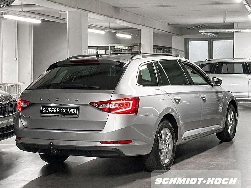 Gebraucht Skoda Superb Ambition 150 PS (110 kW) 2024 Silber Kombi