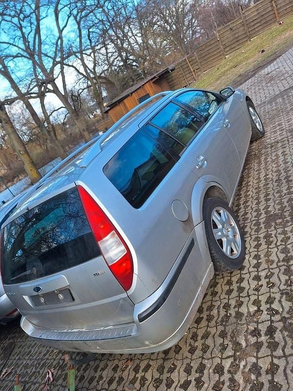 Gebraucht Ford Mondeo Titanium 131 PS (96 kW) 2007 Silber Kombi