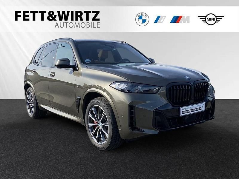 Manhattan metallic Gebraucht 2025 BMW X5 M Sport SUV | 91.888 € (Fairer Preis) - Bild 1/3