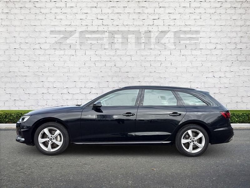Gebraucht Audi A4 Advanced 204 PS (150 kW) 2022 Schwarz Kombi