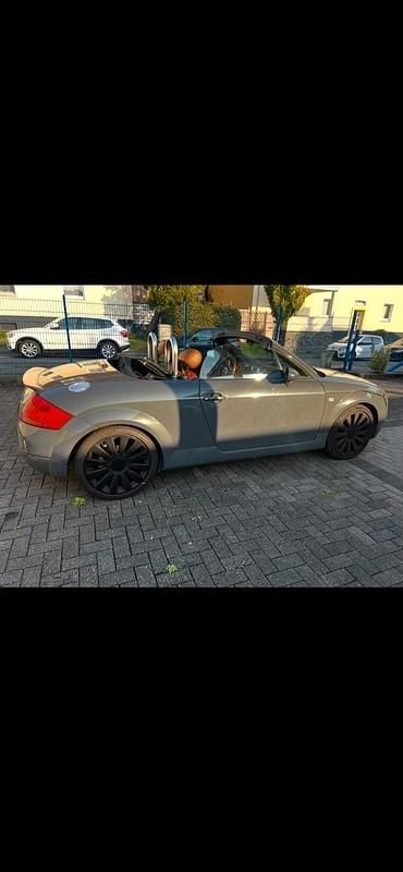 Gebraucht Audi TT Roadster Performance 270 PS (198 kW) 2000 Grau Cabrio
