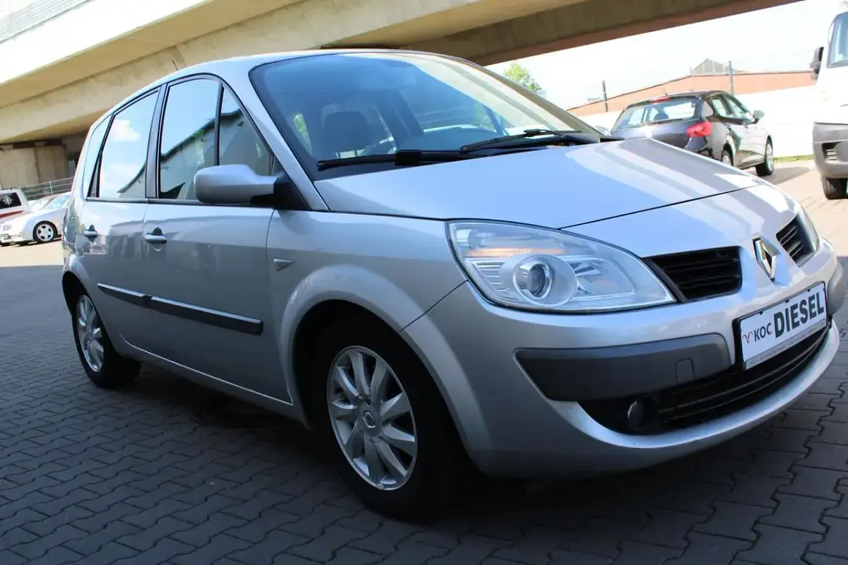 Gebraucht Renault Scenic E-Tech Exception 131 PS (96 kW) 2007 Platingrau Van / Kleinbus