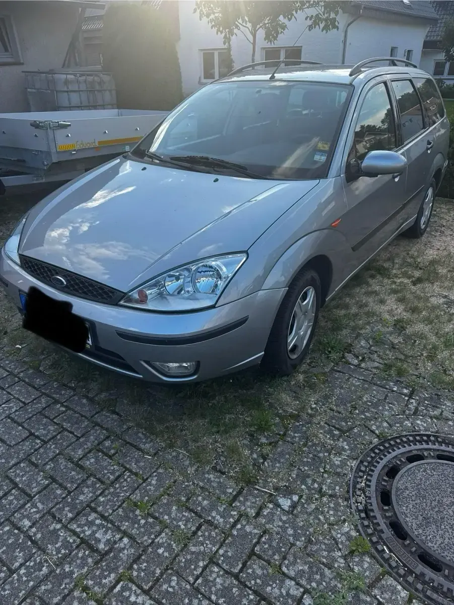 Gebraucht Ford Focus 101 PS (74 kW) 2003 Silber Kombi