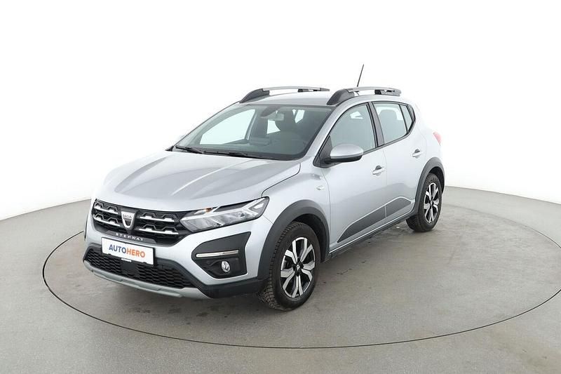 Gebraucht Dacia Sandero Comfort 91 PS (66 kW) 2021 Grau Limousine