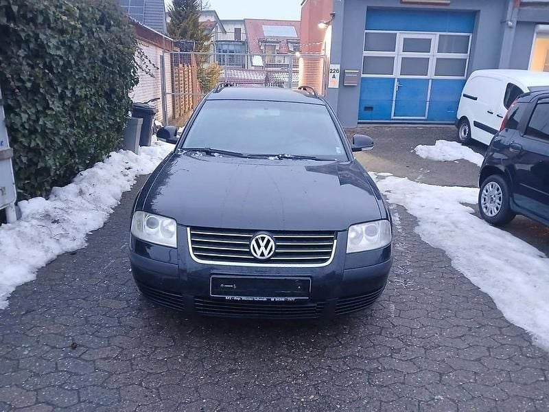 Gebraucht VW Passat 102 PS (75 kW) 2005 Schwarz Kombi