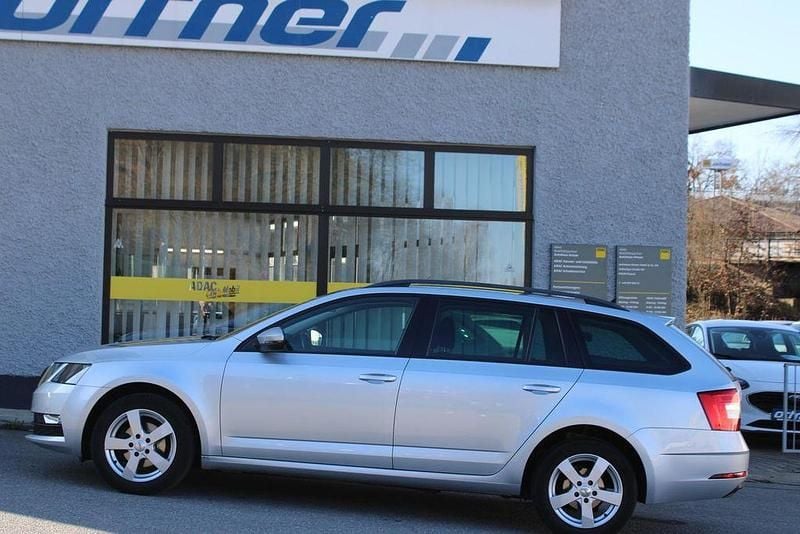 Gebraucht Skoda Octavia Ambition 116 PS (85 kW) 2018 Silber Kombi