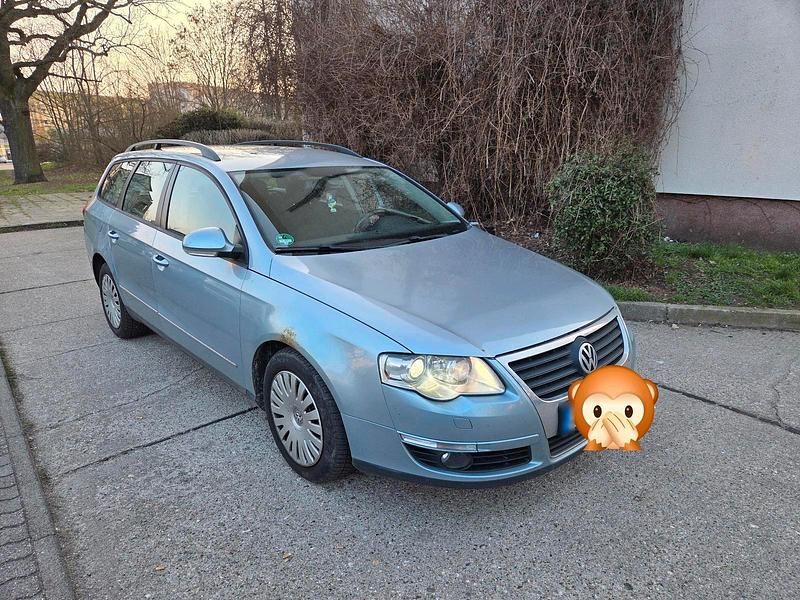Gebraucht VW Passat 140 PS (102 kW) 2006 Blau Kombi