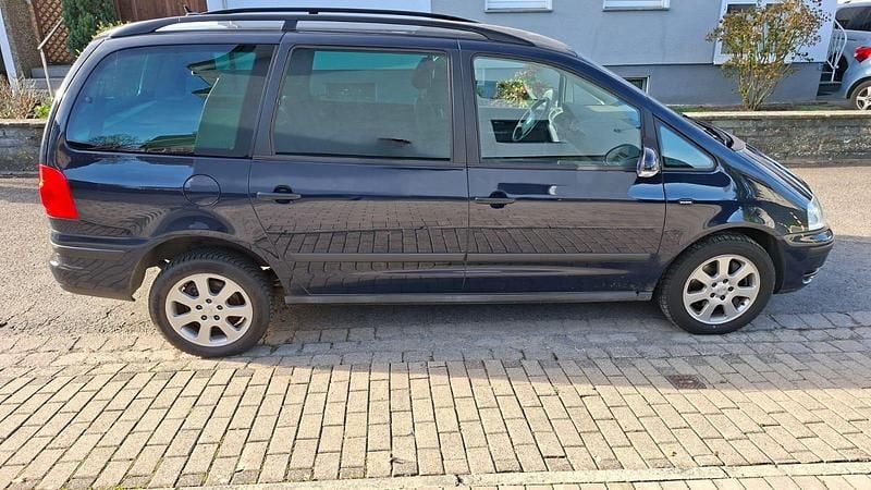 Gebraucht VW Sharan Trendline 150 PS (110 kW) 2005 Blau Van / Kleinbus