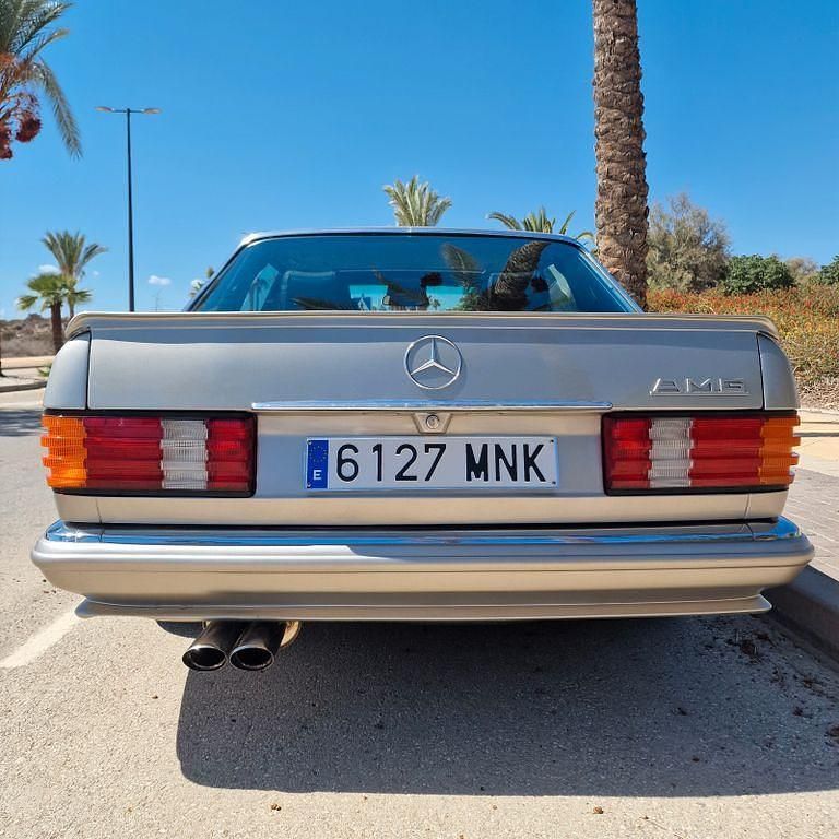 Gold Gebraucht 1985 Mercedes 500 AMG Limousine | 39.990 € - Bild 1/4