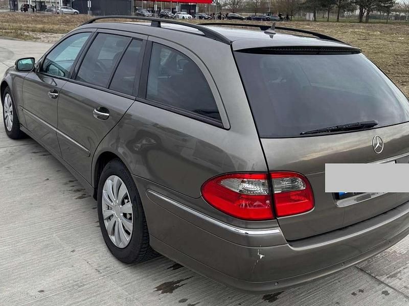 Gebraucht Mercedes E220 Avantgarde 170 PS (125 kW) 2009 Beige Kombi