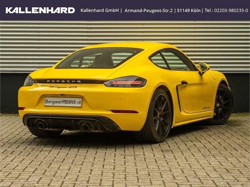 Gebraucht Porsche 718 Cayman 400 PS (294 kW) 2023 Gelb Coupé