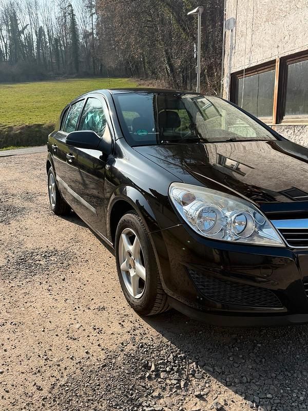 Gebraucht Opel Astra 90 PS (66 kW) 2009 Schwarz Limousine