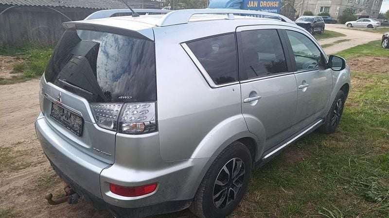 Gebraucht Mitsubishi Outlander Instyle 170 PS (125 kW) 2010 Silber SUV