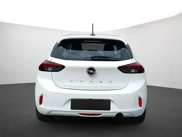 Gebraucht Opel Corsa Basis 101 PS (74 kW) 2024 Weiß Kleinwagen