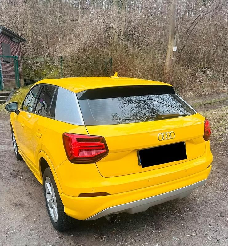 Gebraucht Audi Q2 S-Line 116 PS (85 kW) 2018 Gelb SUV